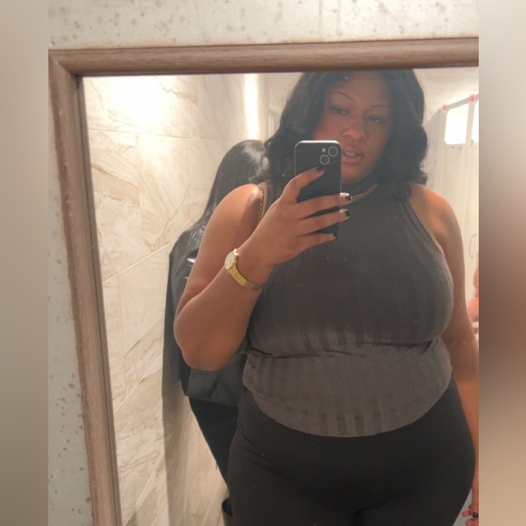 Grey Ribbed Sleeveless Top - Picture 7 of 7